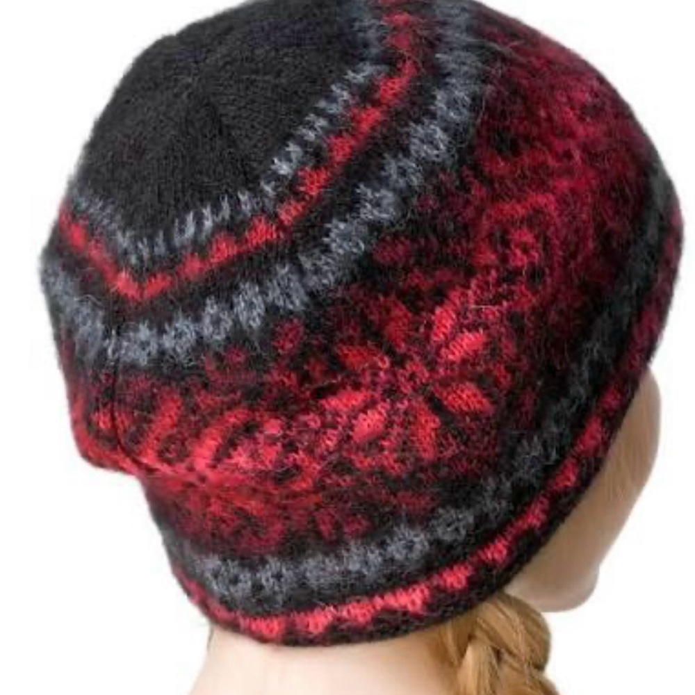 NWOT Freyja Icelandic Wool Black and Red Nordic Winter Hat made in Canada